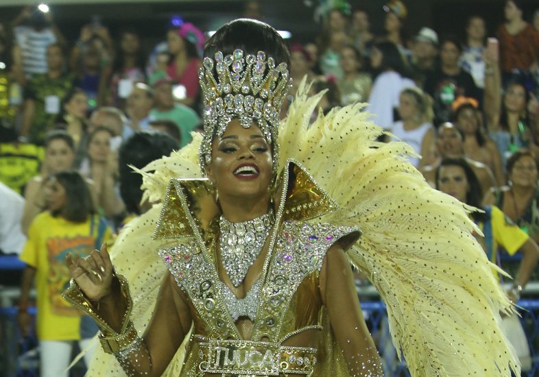 Carnaval 2017: looks das famosas na Sapucaí