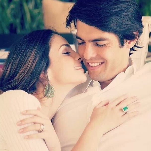 Kaká comemora 10 anos de casamento: “Presente de Deus”