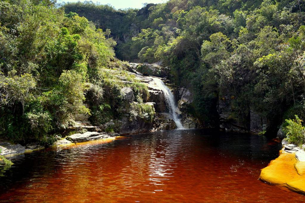 lima-duarte-cachoeira-dos-macacos-wikimedia-commons