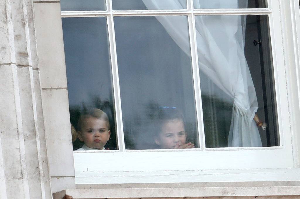 Louis na Janela do Palácio de Buckingham Trooping The Colour 2019 Louis na Janela do Palácio de Buckingham Trooping The Colour 2019