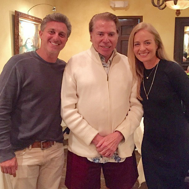 Angélica e Luciano Huck jantam com Silvio Santos