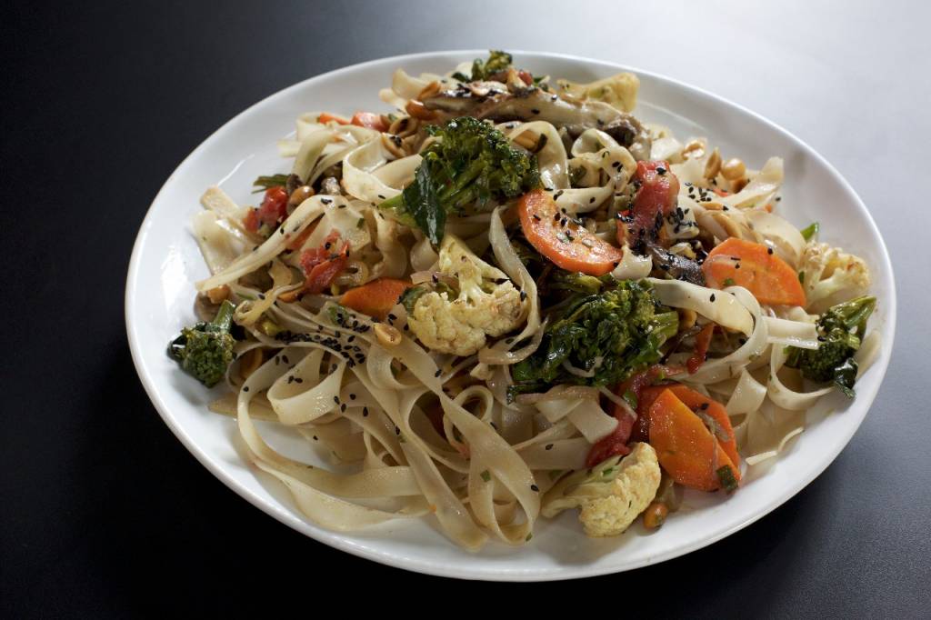 Macarrão vegano bifum com shiitake