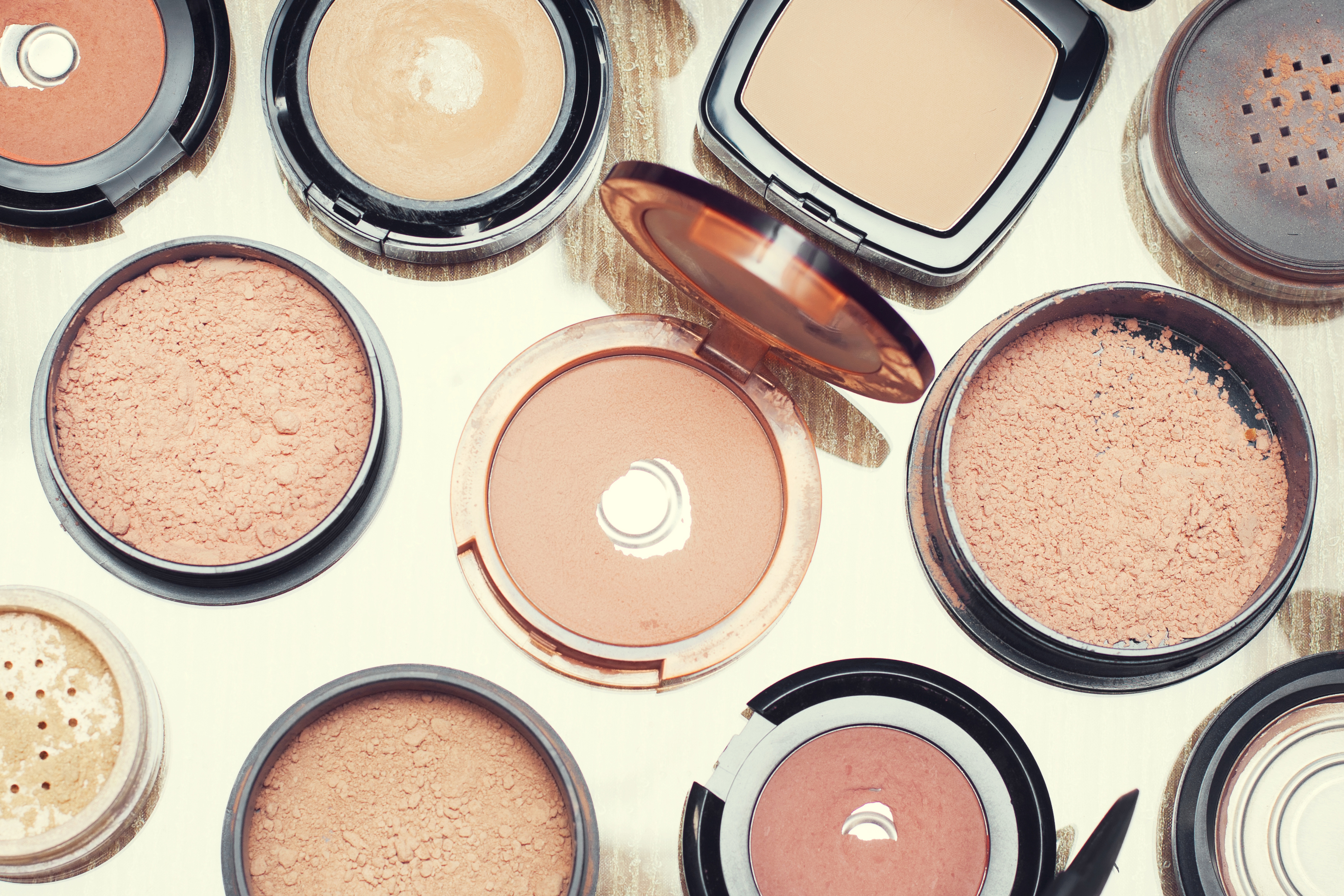 Diferentes op&ccedil;&otilde;es de maquiagem