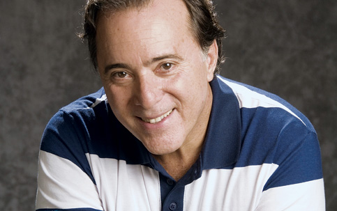 Após passar mal e ser internado, Tony Ramos recebe alta