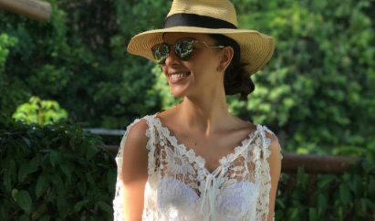 <strong>Mariana Rios<strong/> <strong>Mariana Rios<strong/>