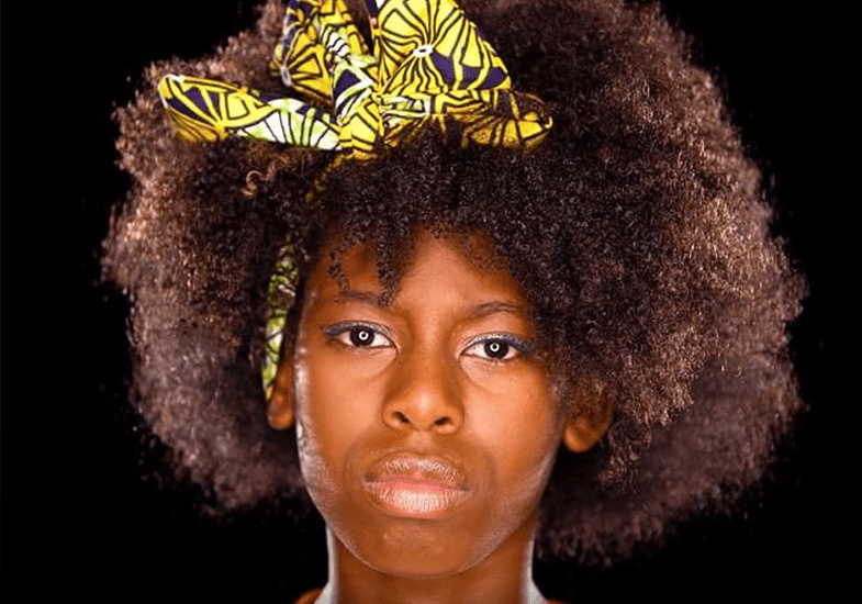 MC Soffia está mais empoderada do que nunca no clipe de ‘Minha Rapunzel tem Dread’