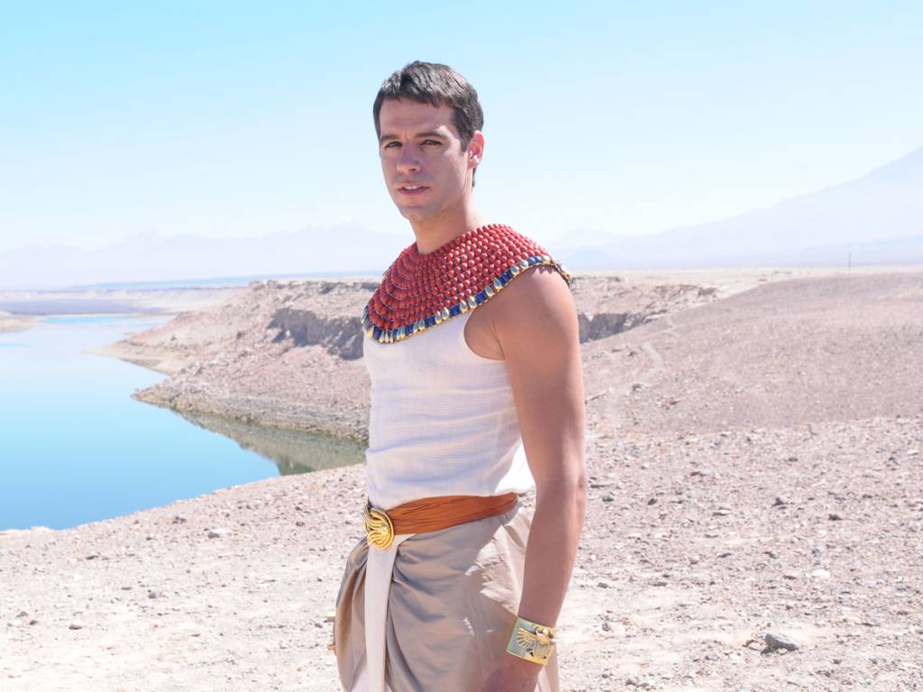 Vídeo: Moisés escapa da morte e encontra futura esposa