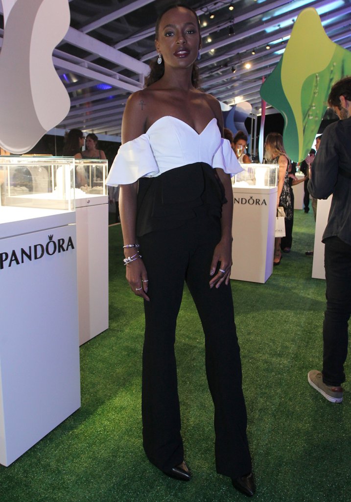 Os lindos looks das famosas no lançamento da Pandora Os lindos looks das famosas no lançamento da Pandora