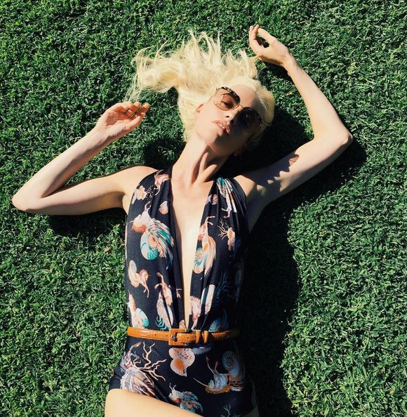 15 vezes em que Poppy Delevingne arrasou em looks boho chic