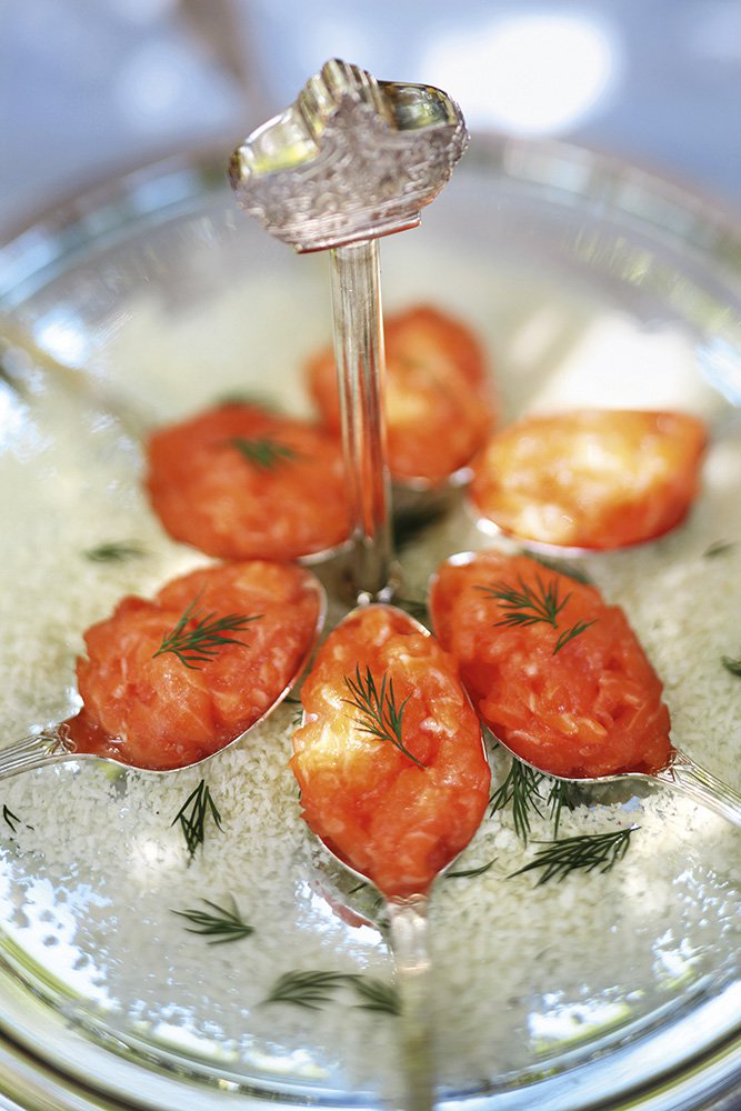 Receitas de entradinhas: tartare de salmão e picadinho de atum