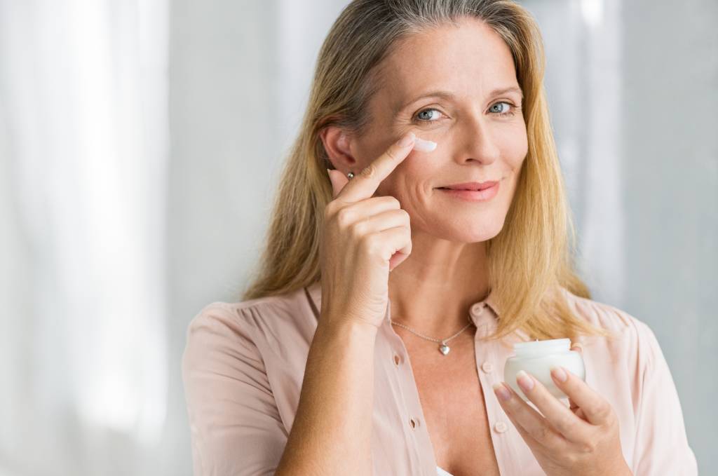 Queixas dermatológicas em cada fase da vida – pele madura A pele madura requer de certos cuidados