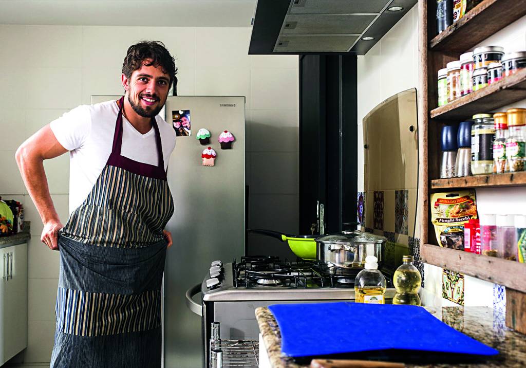 Rafael Cardoso ensina receitas para o Natal