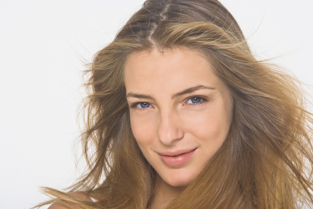 Receitas caseiras para tratar cabelos alisados