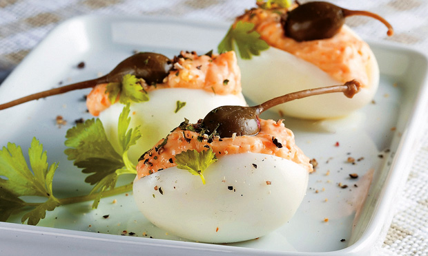 Ovo nada básico: 20 receitas para sair do omelete