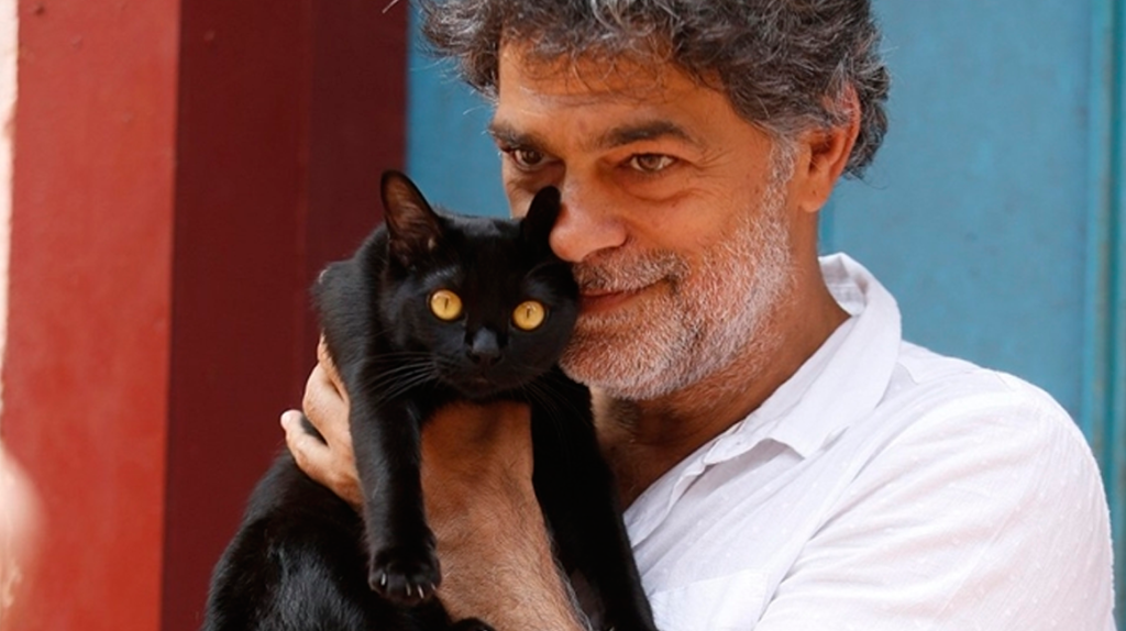 León volta à forma humana em ‘O Sétimo Guardião’