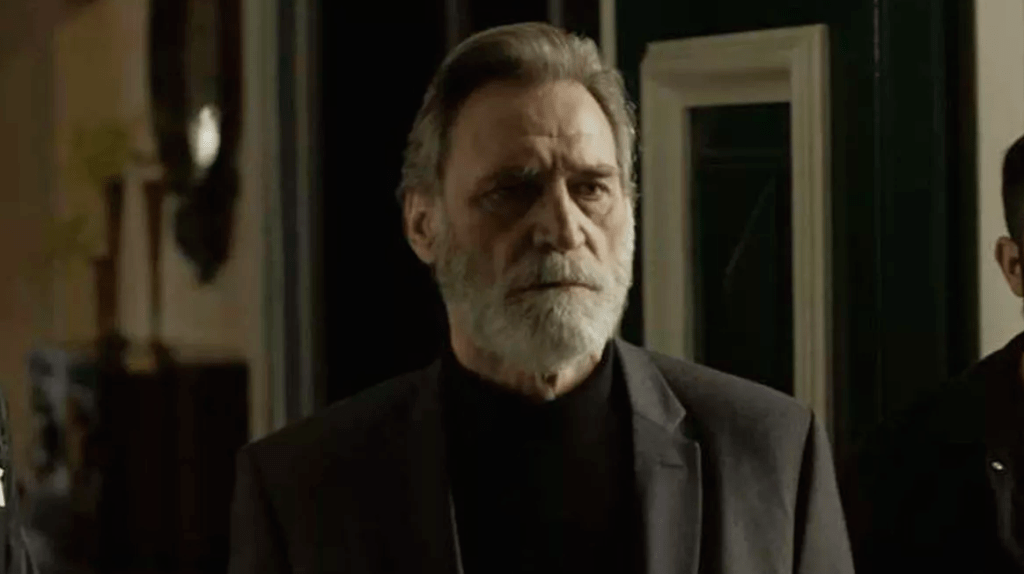 ‘Órfãos da Terra’: Aziz aparece no meio do casamento de Laila em Jamil