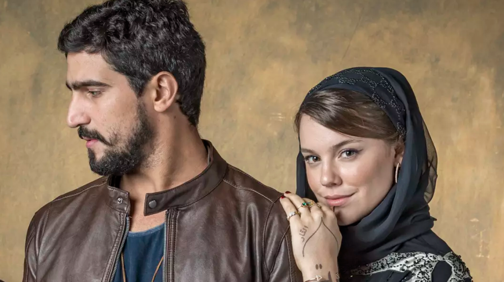 Por que o comportamento de Dalila é julgado e o de Jamil não?