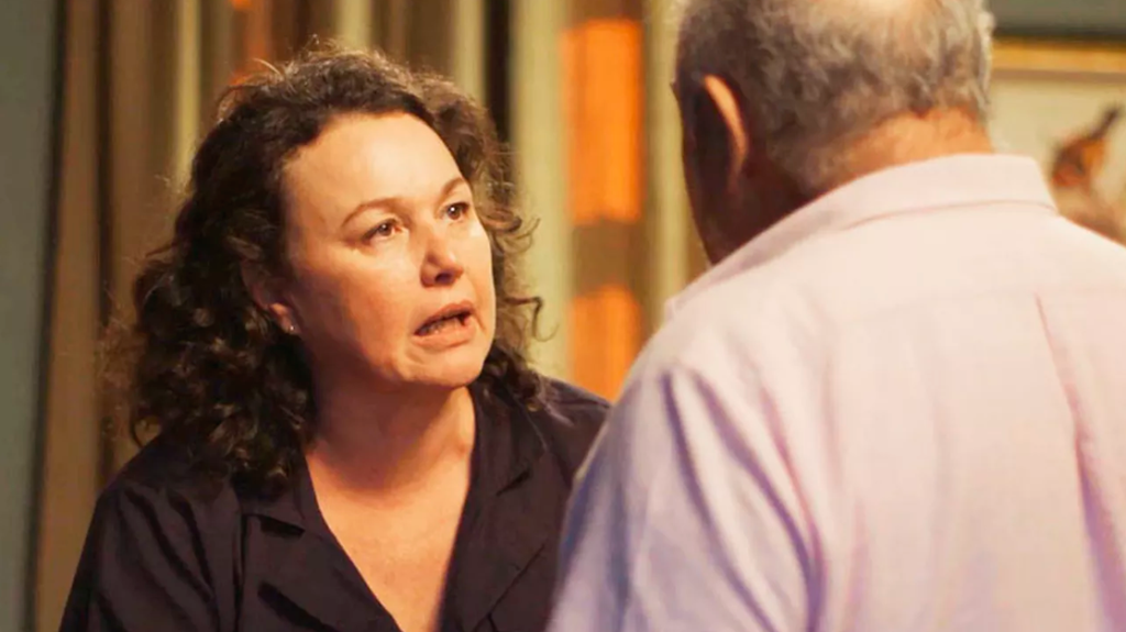 Por recalque e machismo, Agenor agride Nice e Cacau em ‘Segundo Sol’