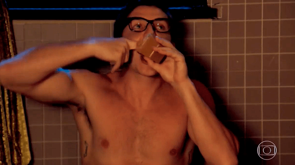 Janaína descobre o ingrediente secreto do doce de leite de ‘Verão 90’