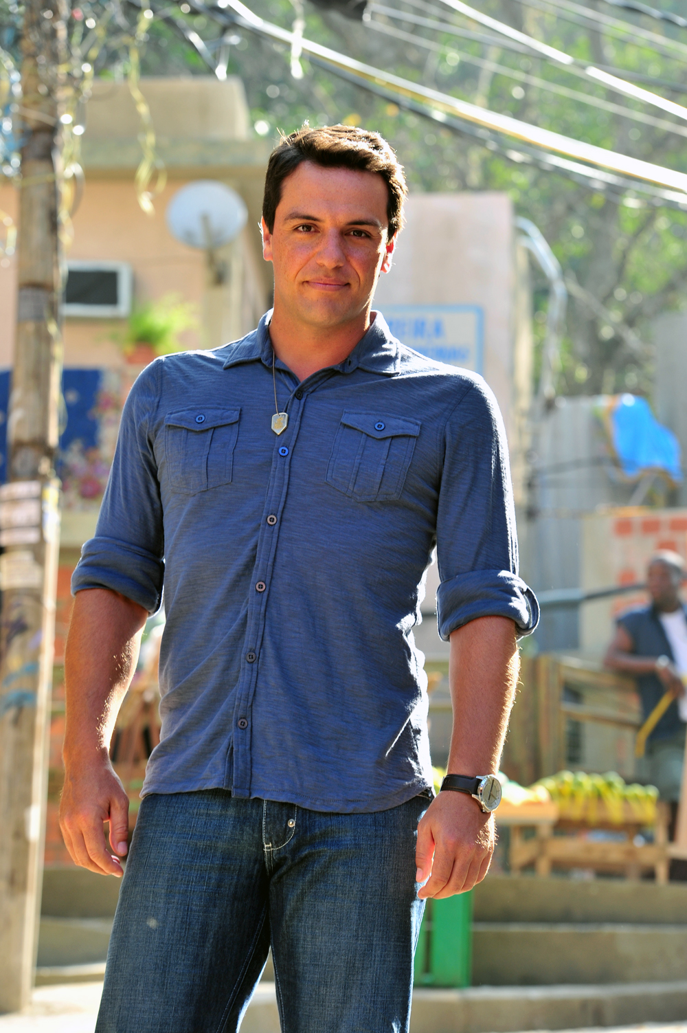 Salve Jorge: Théo enfrenta Lívia por Morena