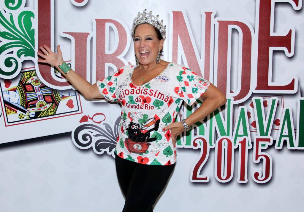 Famosos prestigiam feijoada na Grande Rio