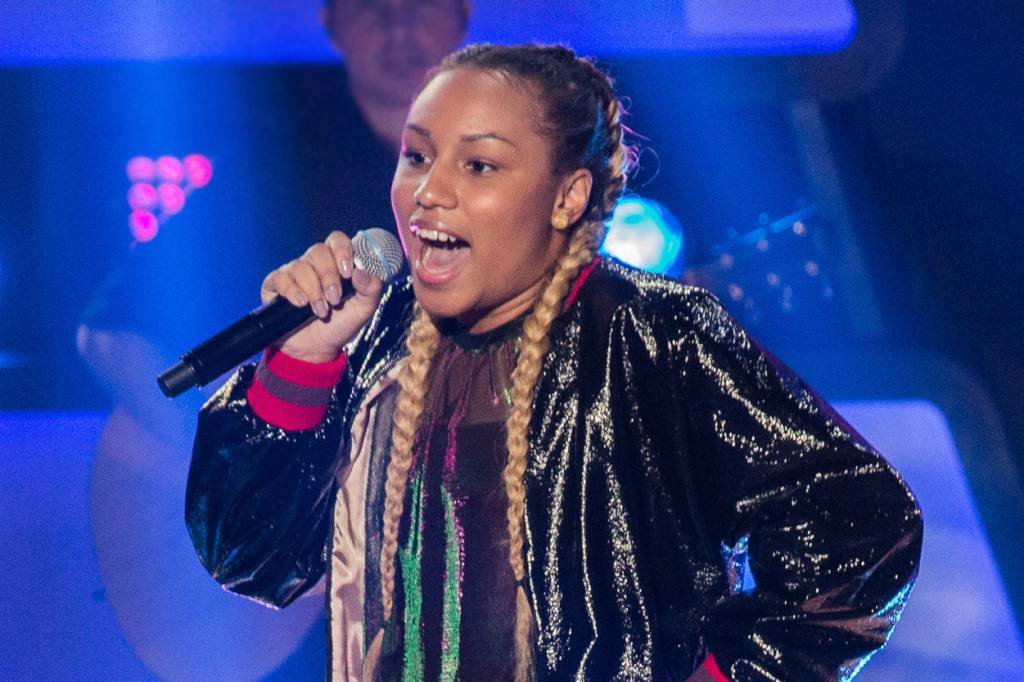 Filha de integrante do Fat Family vira sensação no The Voice Kids