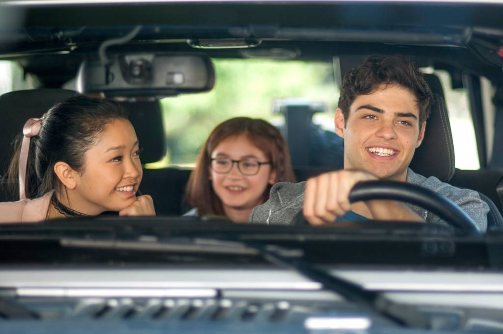 Lara Jean, Peter Kavinsky e Kitty Lara Jean, Peter Kavinsky e Kitty