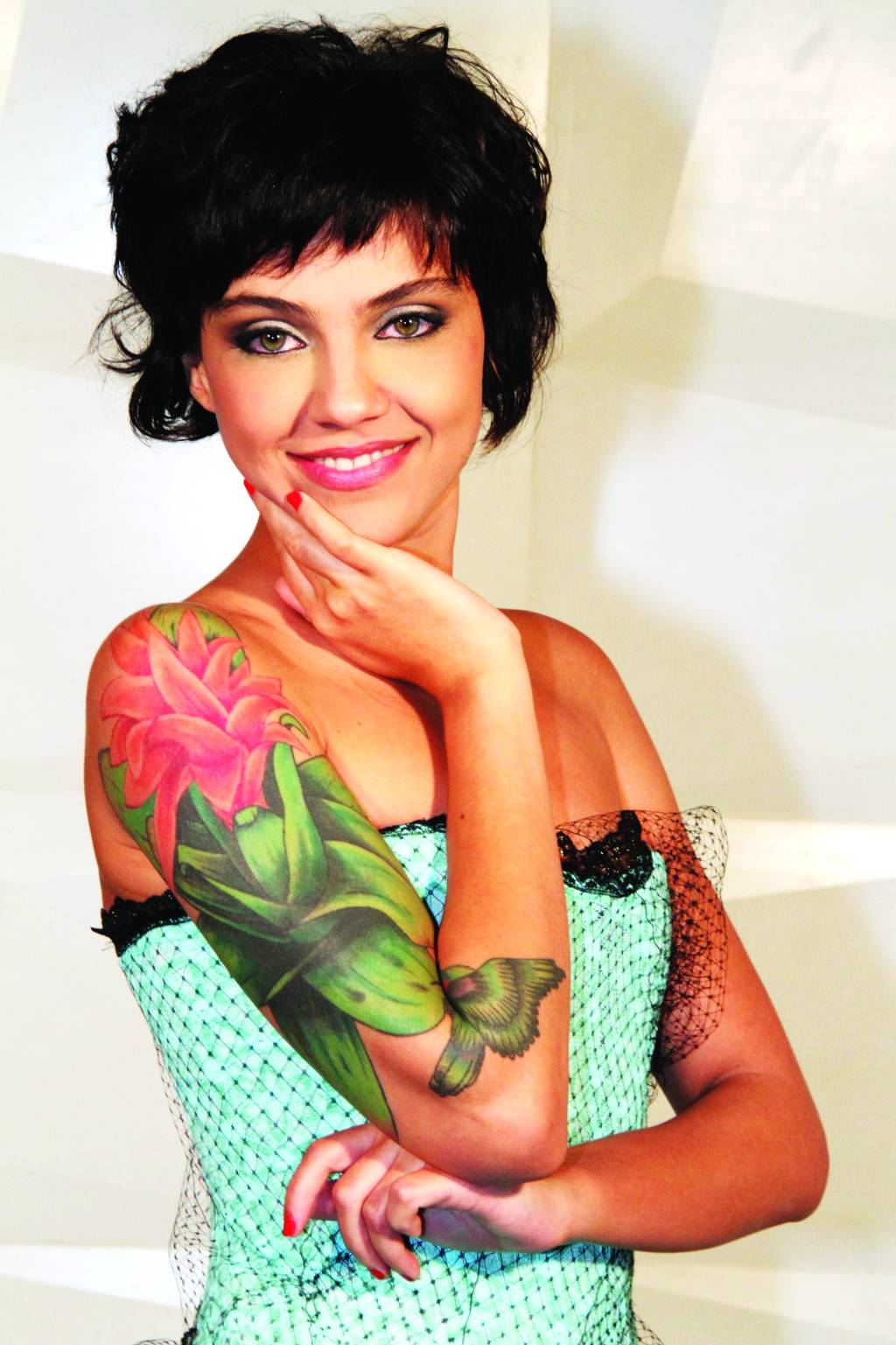 Tatuagens no verão: saiba como cuidar delas