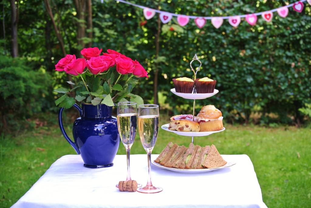 Casamento em casa Champagne Afternoon Tea for Two