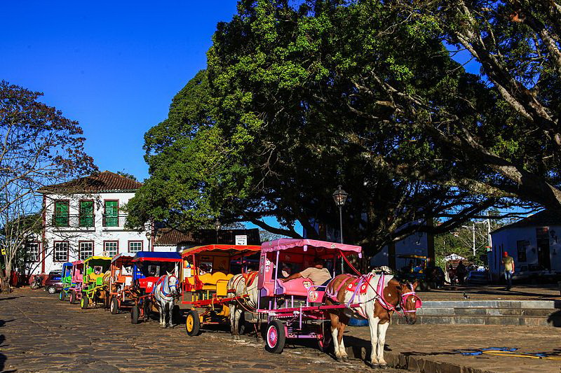 tiradentes-largo-das-forras-wikimedia-commons