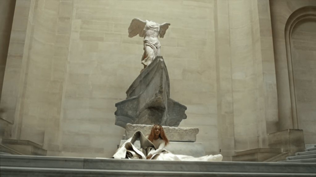 Vitoria da Samotracia e Beyoncé Vitoria da Samotracia e Beyoncé