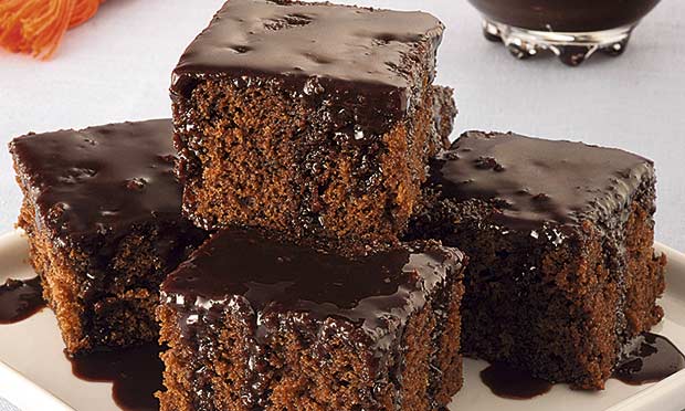 Bolo de chocolate com açúcar mascavo