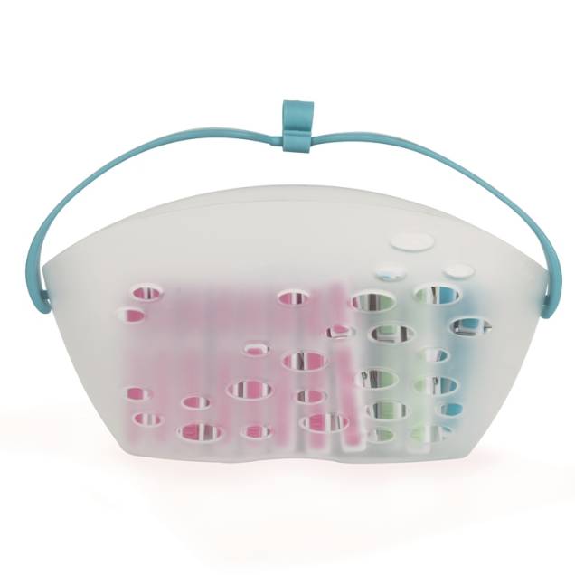 Cesto com 24 prendedores emborrachados Fashion 6073, da Mor. Por R$24,41 .Em <a href="https://www.gotoshop.com.br/UtilidadesDomesticas/lavanderiaebanheiro/acessoriosdomesticos/Cesto-com-24-Prendedores-Emborrachados-Fashion-6073---Mor-10859385.html?utm_source=sites&utm_medium=materia_minhacasa&utm_campaign=edicaojulho&utm_content=201707">abr.ai/cesto-prendedores</a> Cesto com 24 prendedores emborrachados Fashion 6073, da Mor. Por R$24,41 .Em <a href="https://www.gotoshop.com.br/UtilidadesDomesticas/lavanderiaebanheiro/acessoriosdomesticos/Cesto-com-24-Prendedores-Emborrachados-Fashion-6073---Mor-10859385.html?utm_source=sites&utm_medium=materia_minhacasa&utm_campaign=edicaojulho&utm_content=201707">abr.ai/cesto-prendedores</a>