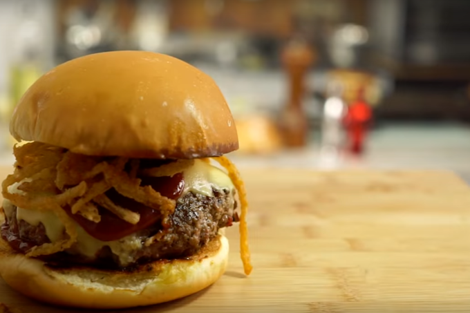 Hambúrguer de bacon