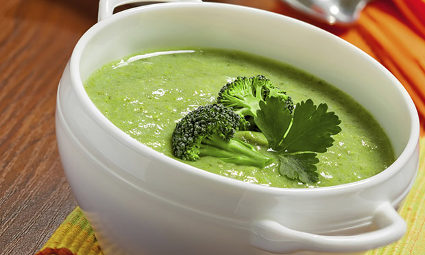 receita-de-sopa-verde-detox sopa