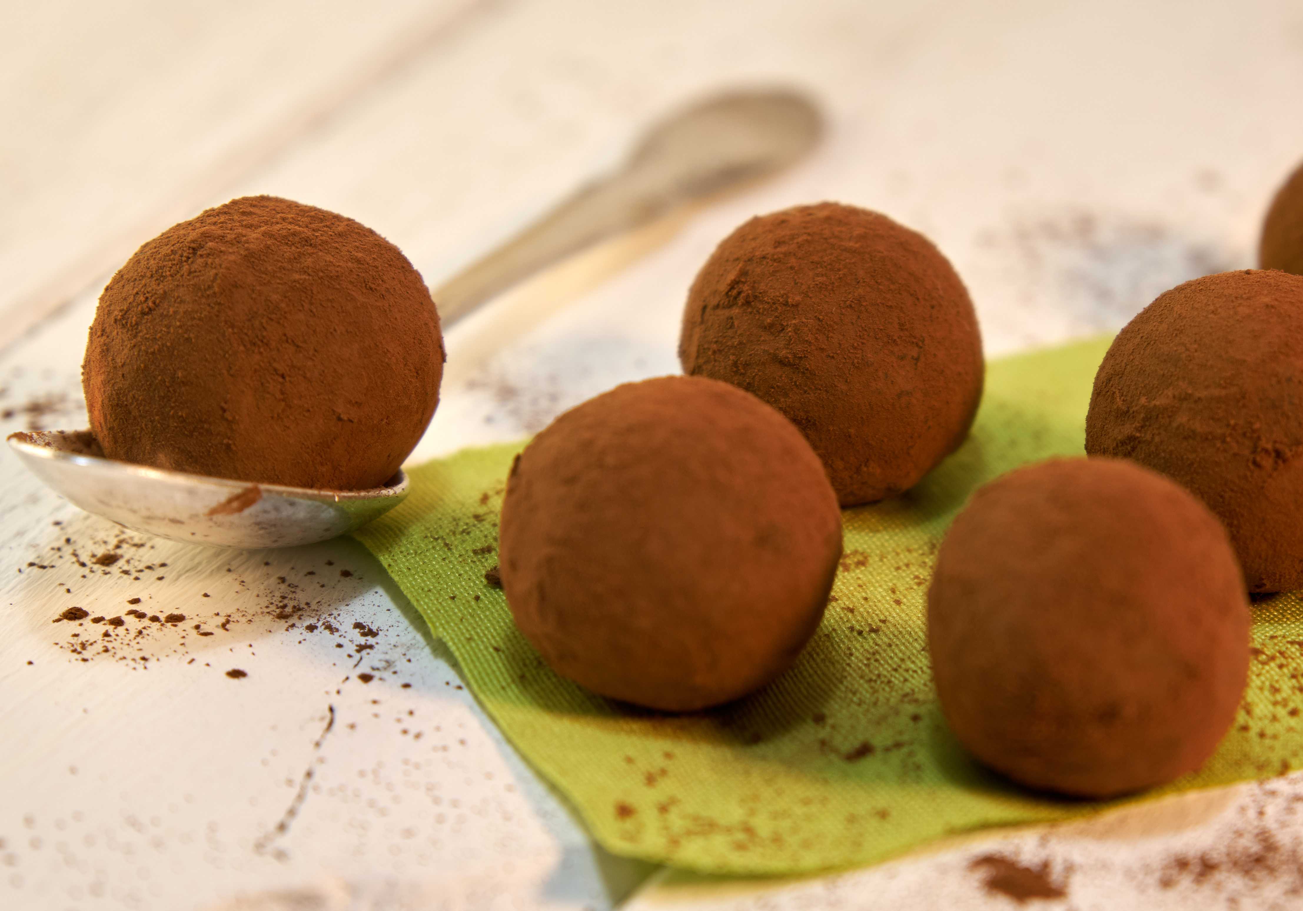 Trufa saudável de açaí e chocolate