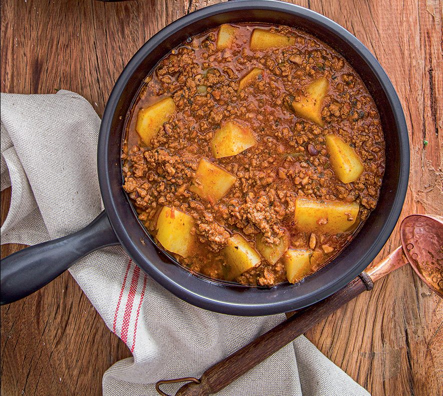 Carne moída com batata