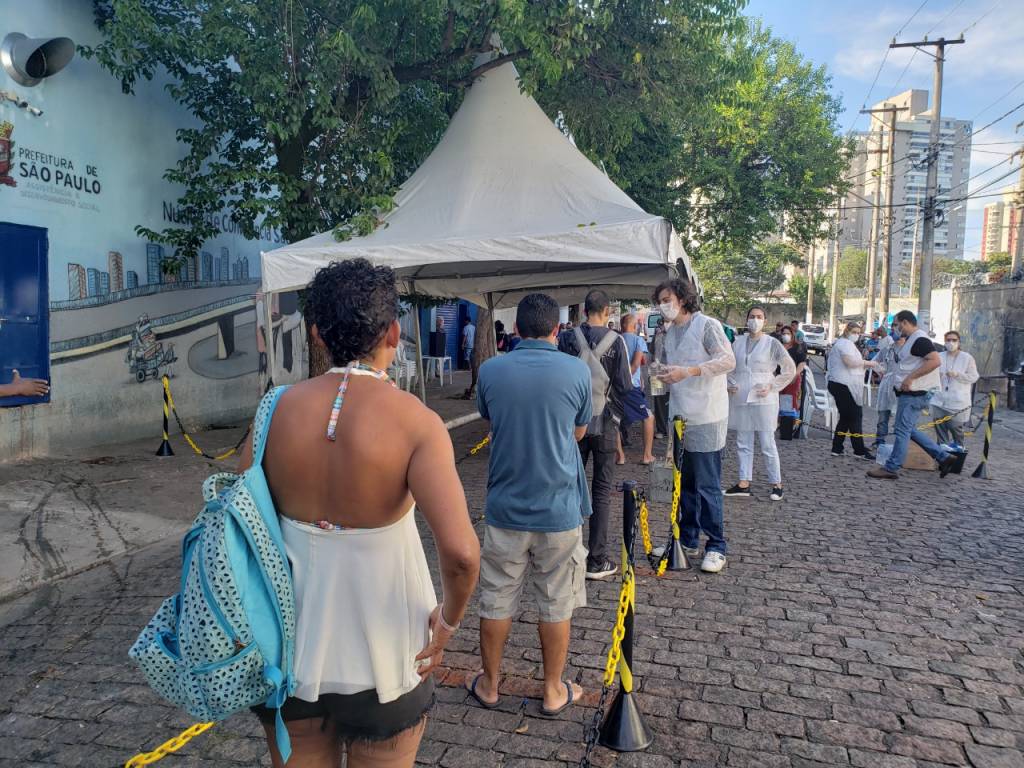 Médicos Sem Fronteiras atendendo pessoas em situação de rua em São Paulo Médicos Sem Fronteiras atendendo pessoas em situação de rua em São Paulo