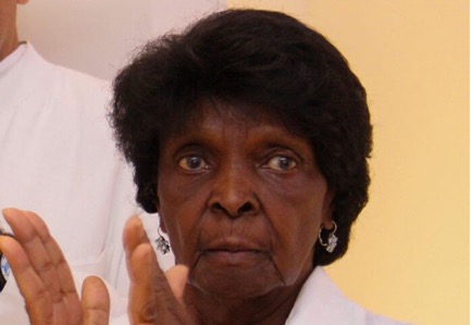 Morre Dona Neném, a maior referência feminina da Portela