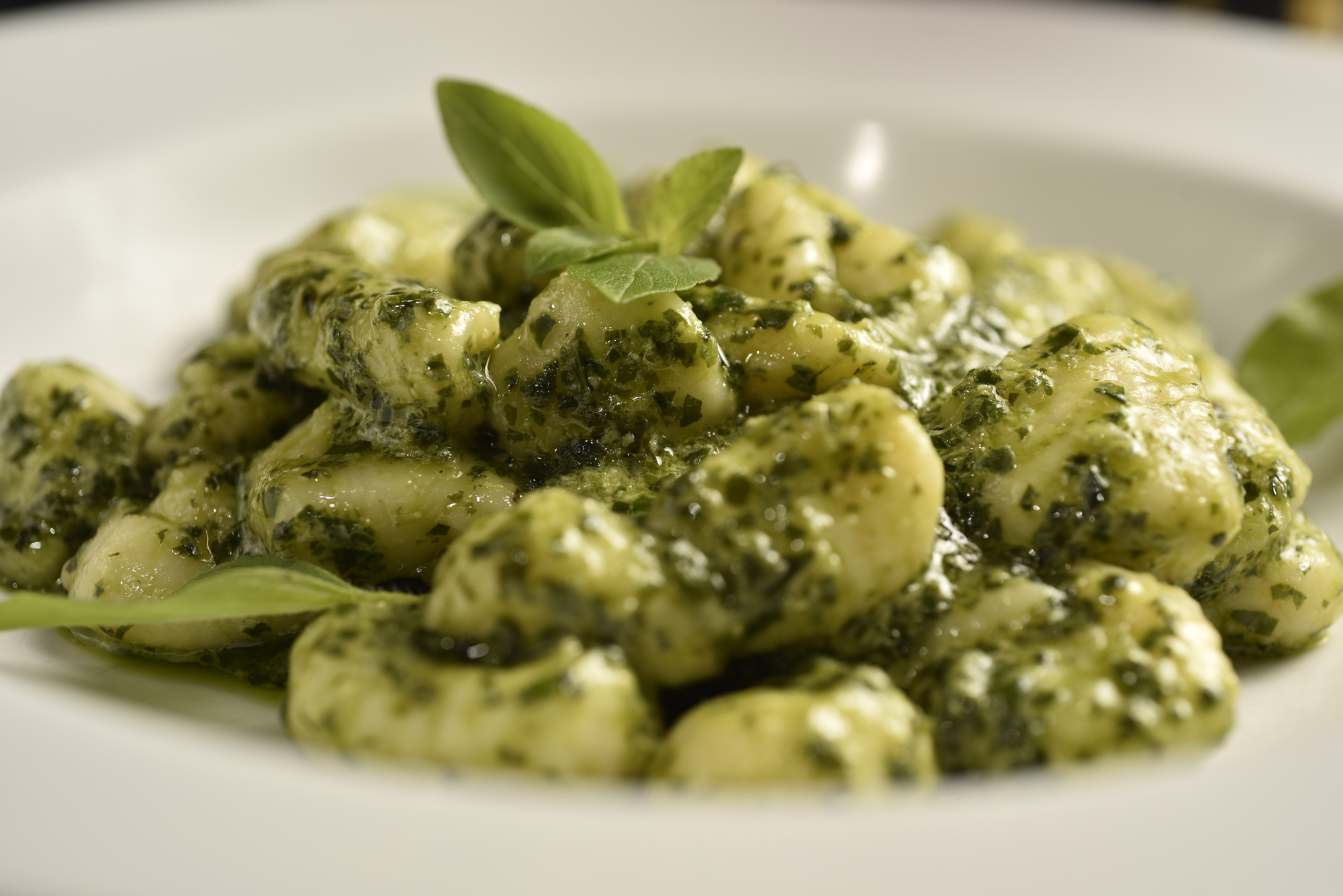 Nhoque ao pesto