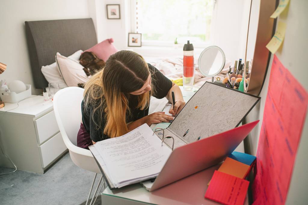 Enquete permite que estudantes escolham entre três possíveis datas do Enem