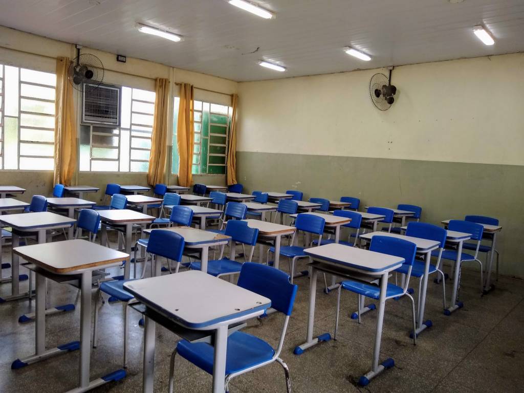 Sala de aula de escola pública Sala