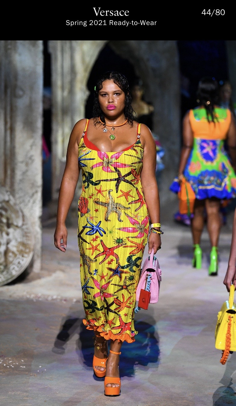 Alva Claire Alva Claire - Desfile Versace