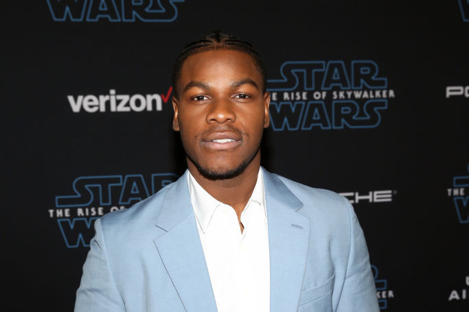 John Boyega desabafa sobre racismo na produção de Star Wars