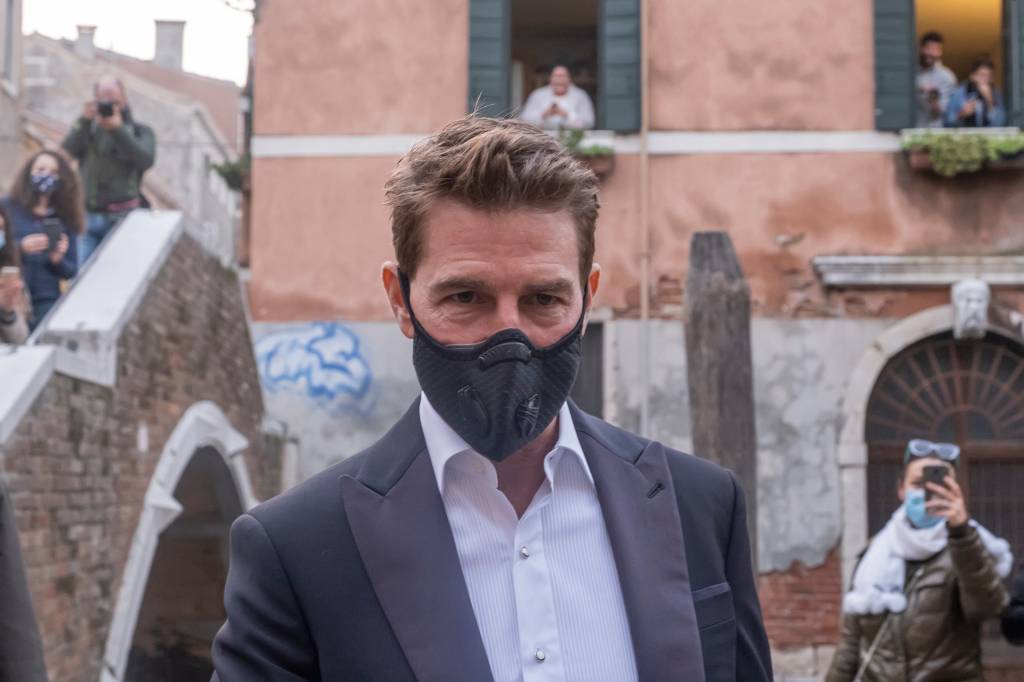 Tom Cruise grita com funcionários de gravação e 5 pedem demissão