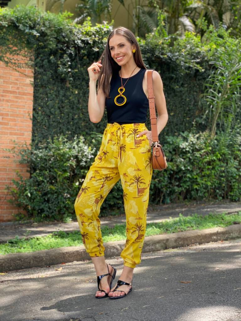 Amarelo e preto O amarelo se complementa com o preto