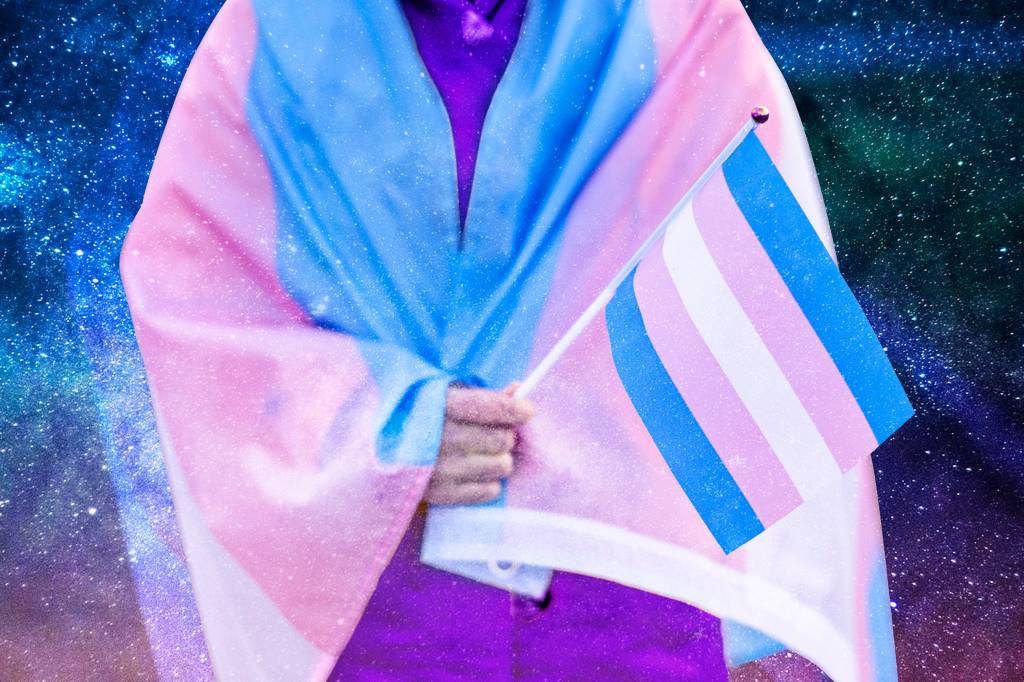 Pessoas trans poderão retificar nome e gênero de graça em São Paulo