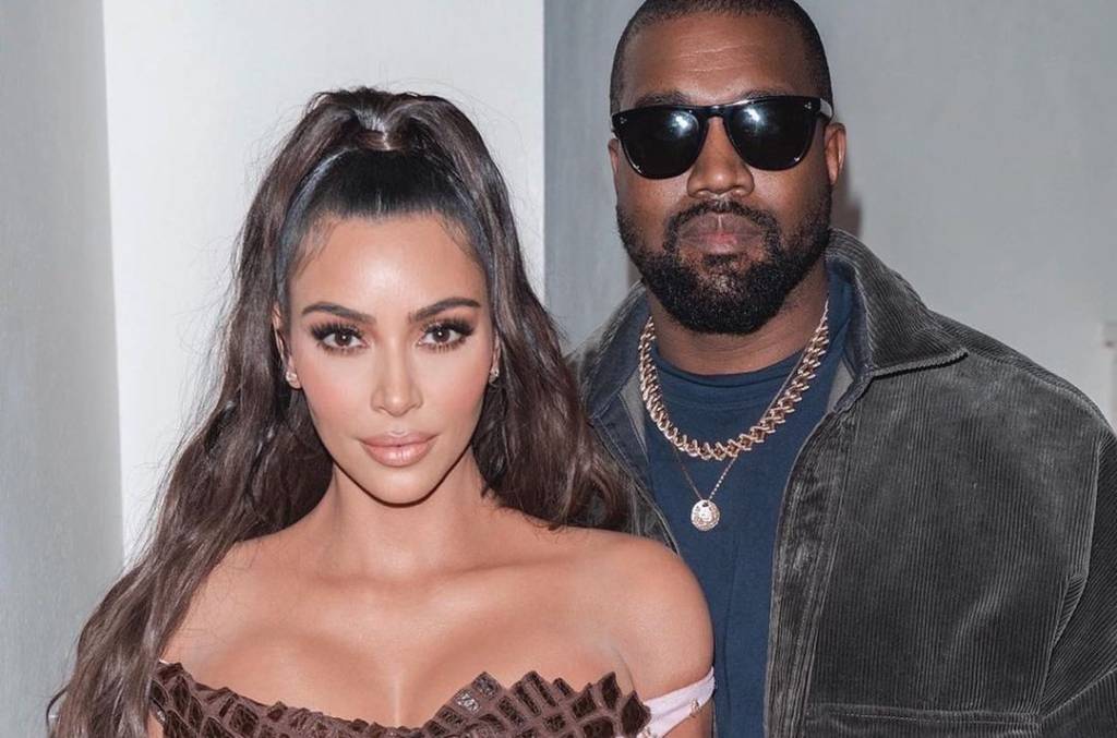 Após 7 anos de casamento, Kim Kardashian pede divórcio de Kanye West
