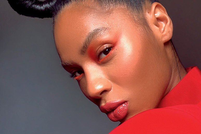 A beauty artist Welida Souza atualiza os clássicos de make e cabelo