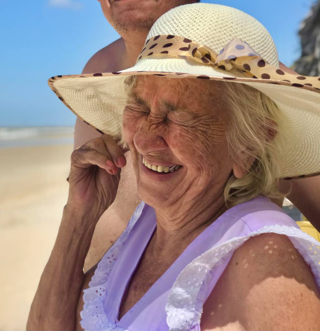 Dona Teresinha, de 84 anos, é a riqueza em pessoa